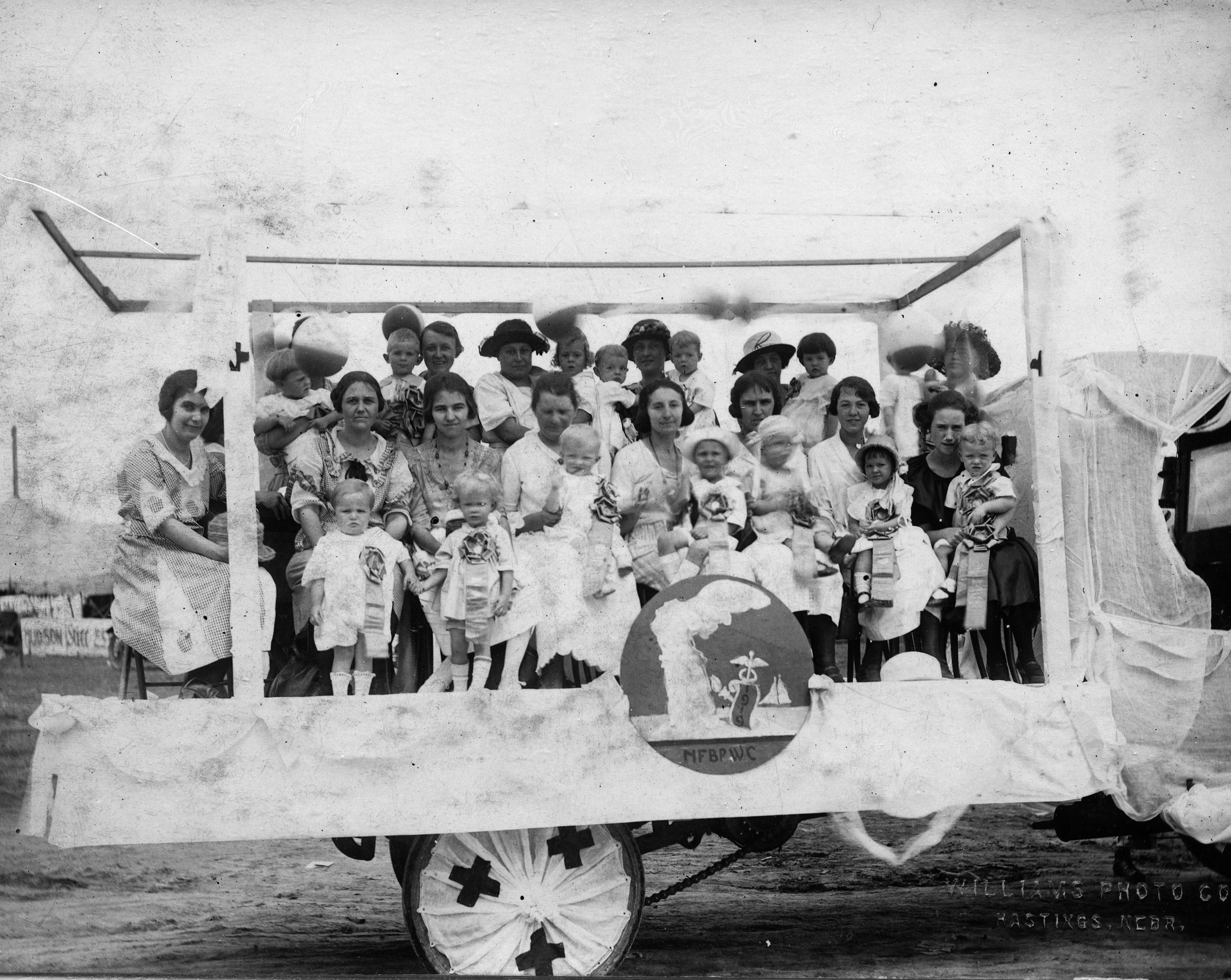 Hastings Business & Professional Women’s Club parade float. Courtesy of Adams County Historical Society.