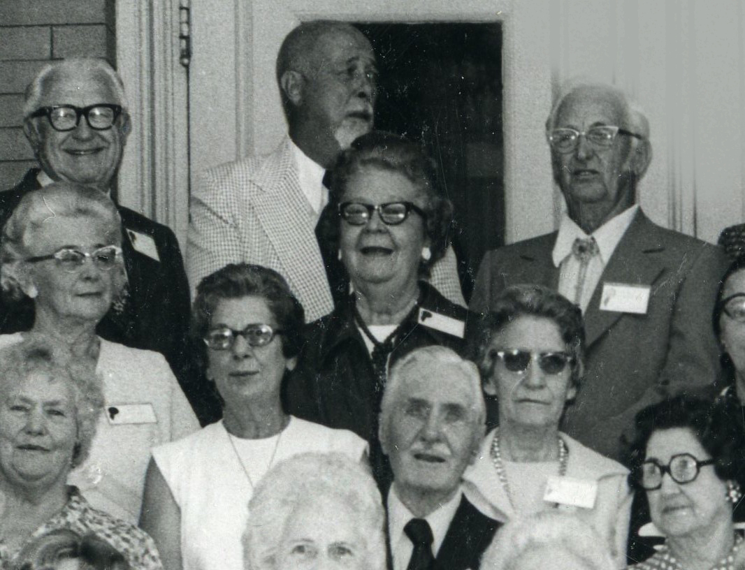 Viola Elliot, pictured center. Courtesy of Adams County Historical Society.