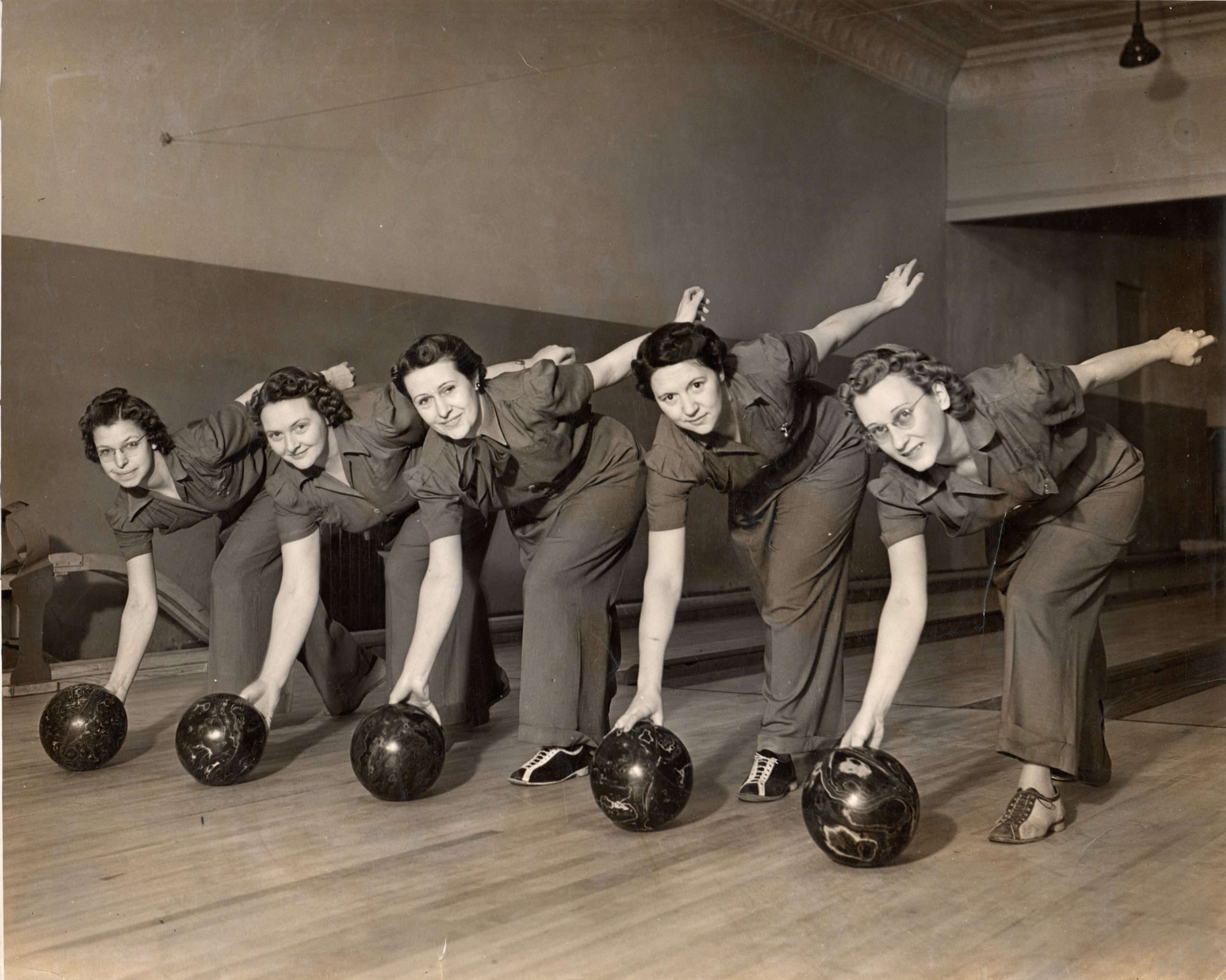 Hastings women's bowling team. Courtesy of Adams County Historical Society.